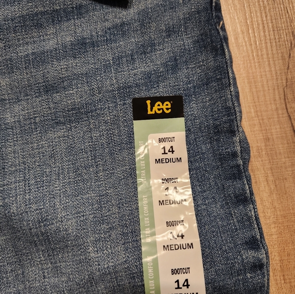 Lee Bootcut Jeans - Picture 3 of 3